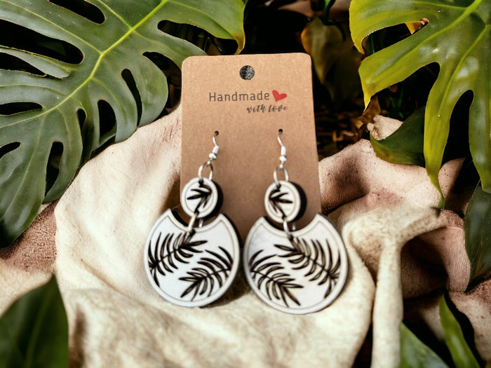Earrings Tropical Leaf Engraved on White Boho Dangle